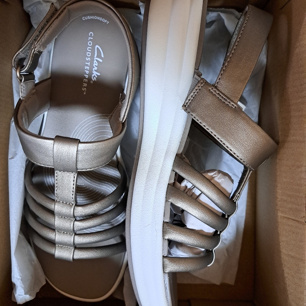 Women's Clark's Cloudstepper Wedge Sandals - Sz 7.5